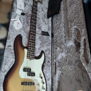 Fender Precision Ultra