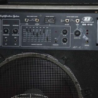 Dynacord BS412300 bass combo